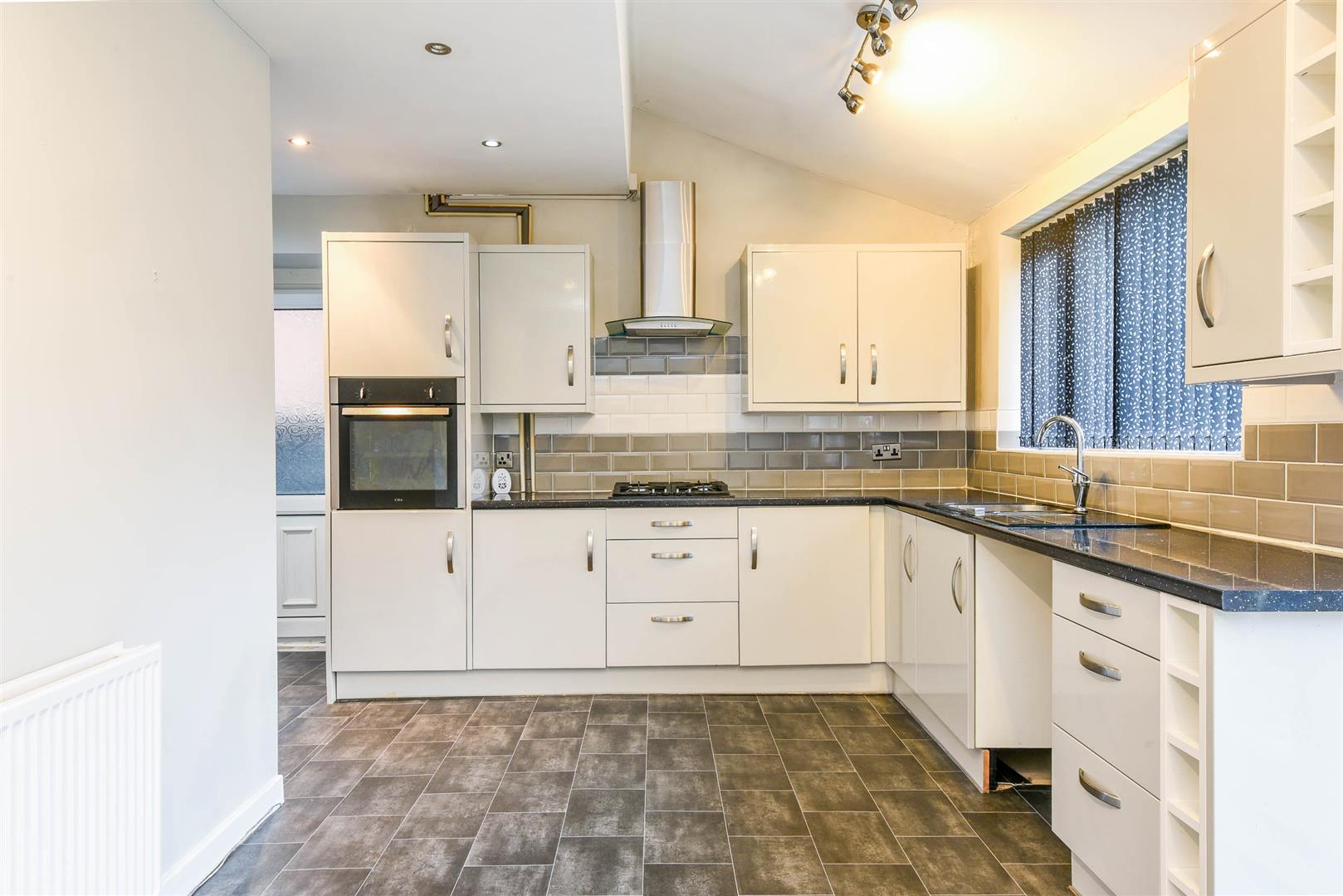3 bed property in Bristol Avenue, Leyland
